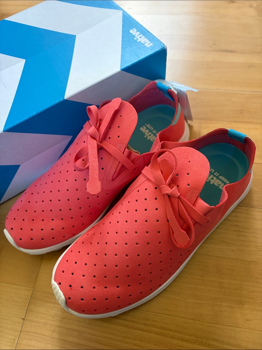 Native Apollo Moc Snapper Red Coral Slip On Sneakers Shoes Women’s 7.5 Men’s 5.5